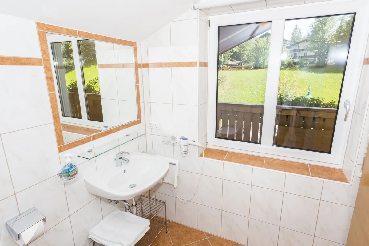 Badezimmer mit Ausblick