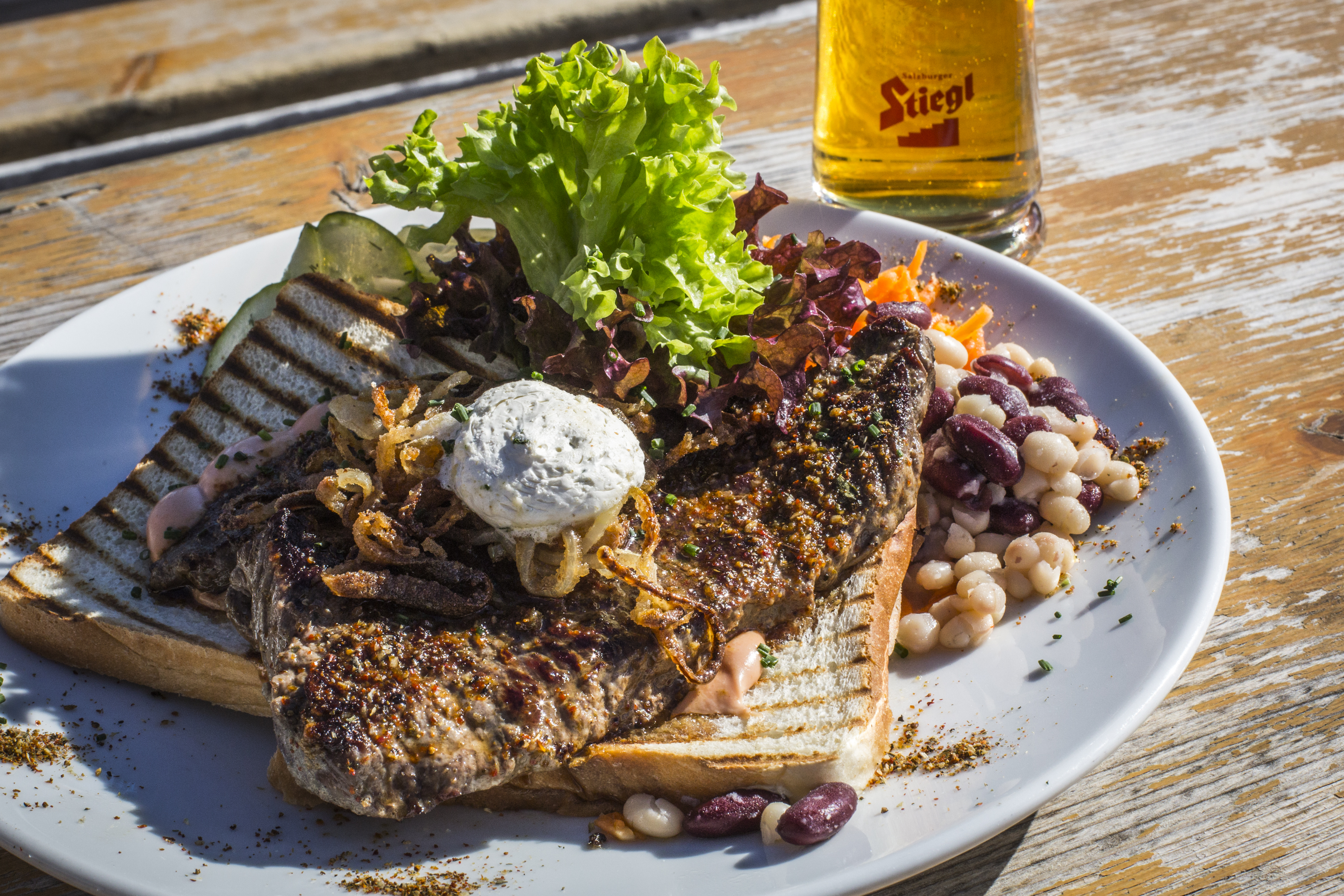 [ångricht] - Steaktoast - Mahlzeit