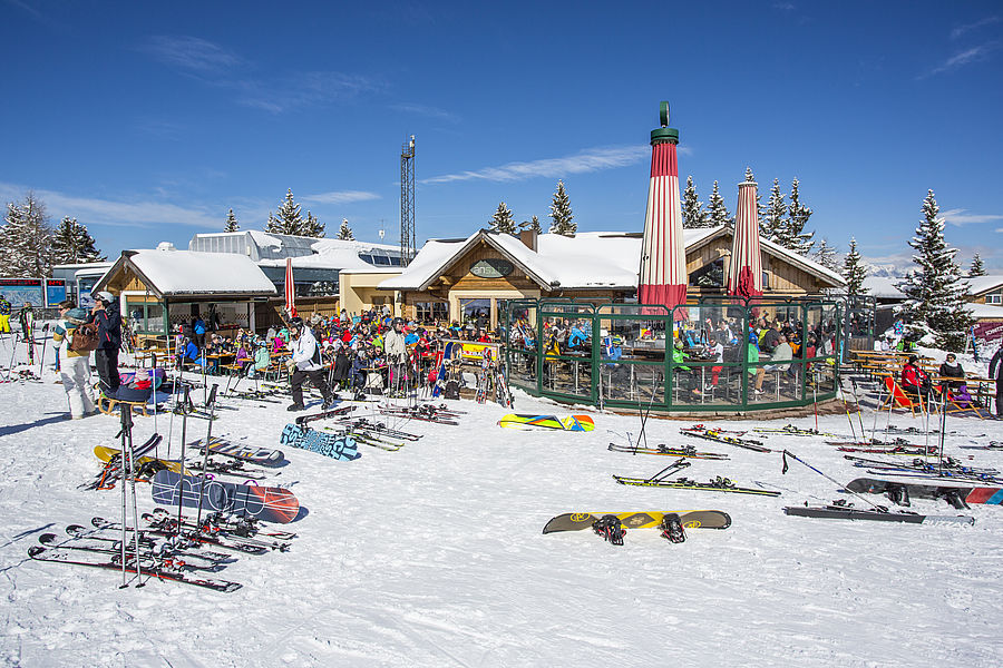 ånsitz Skihütte mit Ötzibar - Schirmbar