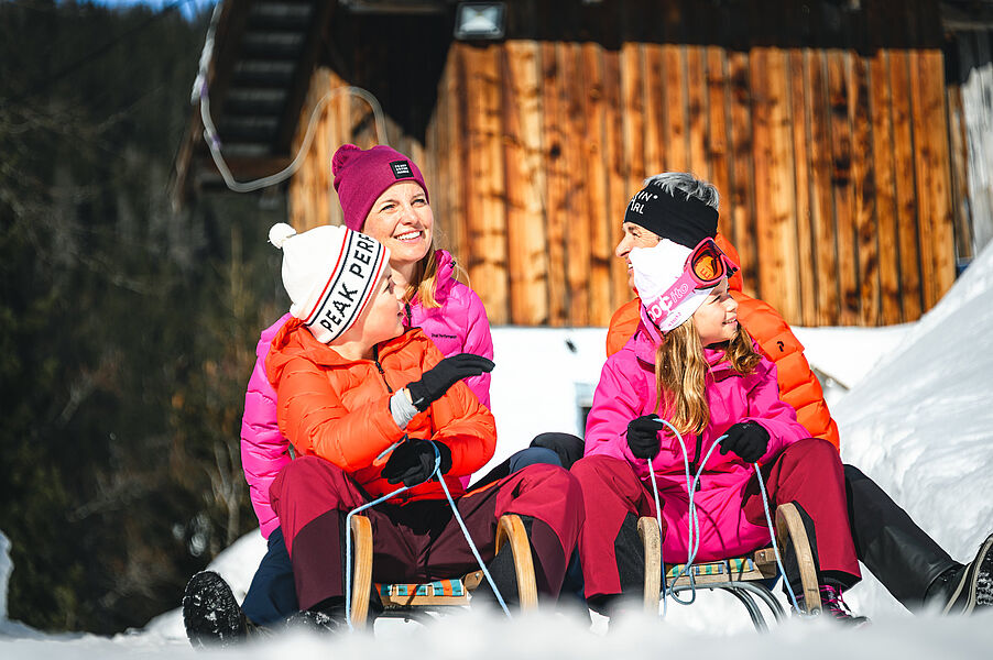 Tobogganing with the whole family